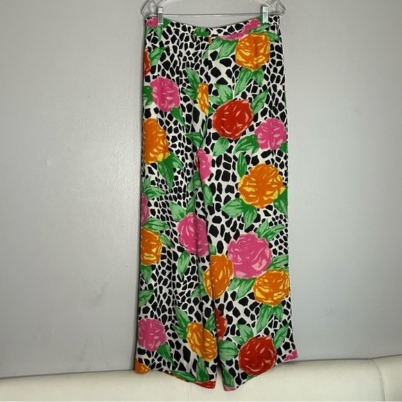Vintage Bloomingdale’s Silk 3 piece relaxed wide leg floral animal print set - Picture 6 of 16
